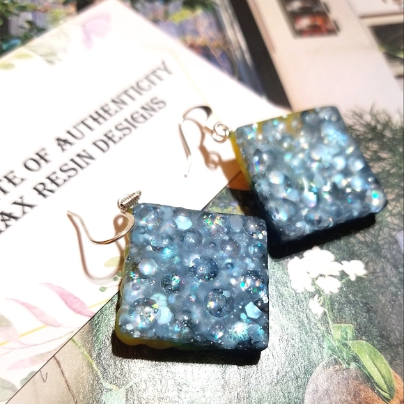 RAINDROP EFFECT MzMax Resin Designs Earrings - Picture 4 of 8